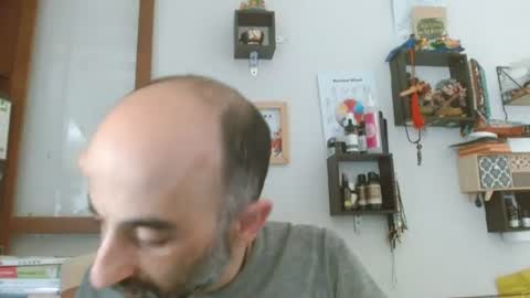 Snapshot of goldenmasculine chatting on 06/18/26, 10:52 goldenmasculine online show from 06/18/26, 10:52