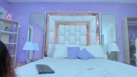 Snapshot of goldentemptation_ chatting on 05/19/26, 07:53 goldentemptation_ online show from 05/19/26, 07:53
