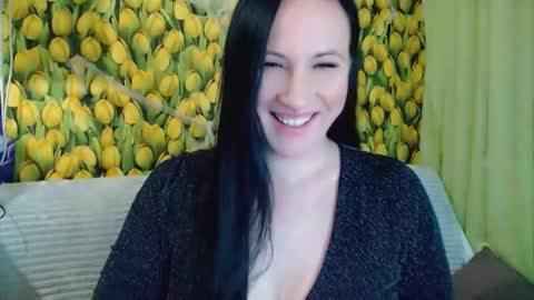 goldmoonn online show from 11/19/25, 03:23