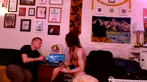 Snapshot of goldxxxstar chatting on 01/05/25, 07:49 GOLDXSTAR online show from 01/05/25, 07:49