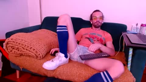 Snapshot of goldxxxstar chatting on 01/15/25, 02:13 GOLDXSTAR online show from 01/15/25, 02:13