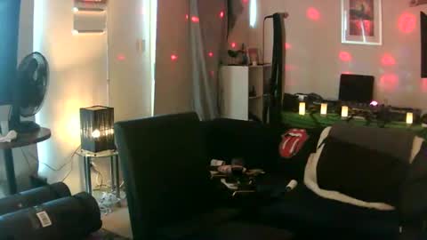 Snapshot of goldyguy011 chatting on 02/07/25, 06:14 goldyguy011 online show from 02/07/25, 06:14