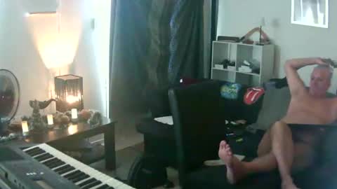 goldyguy011 online show from 12/03/25, 02:08