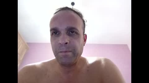 Snapshot of golemkur25 chatting on 01/25/25, 05:51 golemkur25 online show from 01/25/25, 05:51