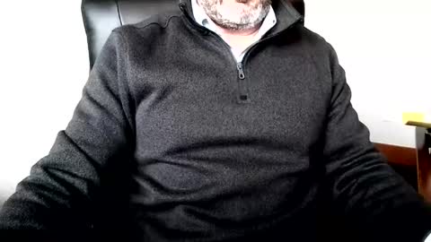 Snapshot of golfpro84 chatting on 05/25/26, 09:32 golfpro84 online show from 05/25/26, 09:32