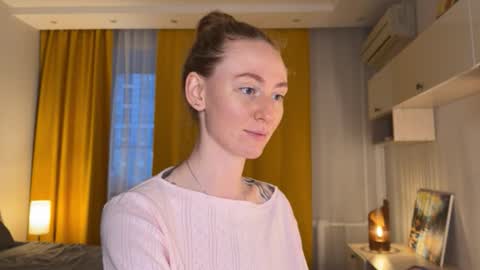 Polly online show from 11/07/25, 12:27