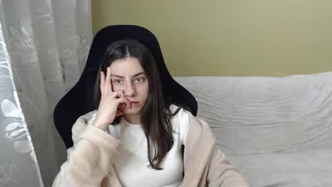 Elizabeth Effie online show from 03/13/26, 04:57