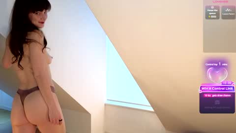 Gracie online show from 02/02/25, 02:45