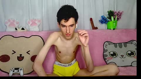 Snapshot of goodboyluca chatting on 05/11/26, 02:45 Luca online show from 05/11/26, 02:45