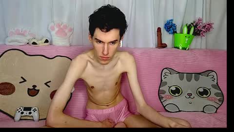 Snapshot of goodboyluca chatting on 05/17/26, 02:57 Luca online show from 05/17/26, 02:57
