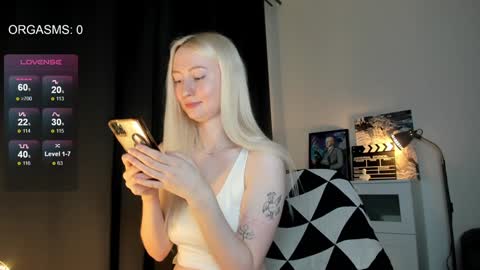 SOPHIE online show from 12/14/24, 08:18