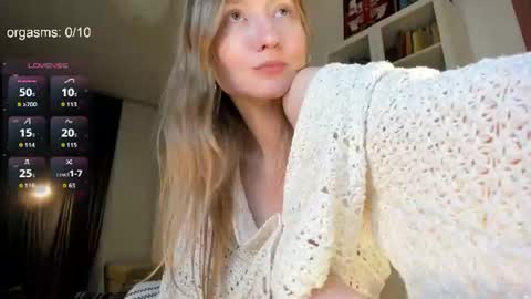 Snapshot of goodg_oddamn chatting on 07/14/26, 05:40 SOPHIE online show from 07/14/26, 05:40