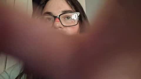 Snapshot of goodgrl1799 chatting on 02/11/25, 02:25 goodgrl1799 online show from 02/11/25, 02:25