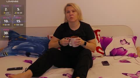 Snapshot of goodluckangel chatting on 02/03/25, 07:29 Elysa online show from 02/03/25, 07:29