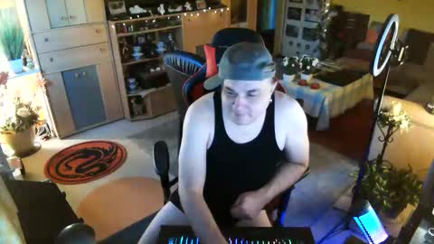 google5001 online show from 09/15/25, 05:07