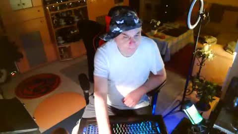 google5001 online show from 02/01/26, 02:54