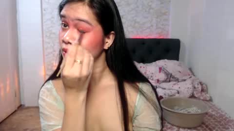 geneviev online show from 12/07/24, 05:20