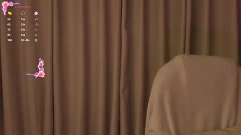 Snapshot of gorgeous_brunette chatting on 03/09/25, 12:09 Rose online show from 03/09/25, 12:09