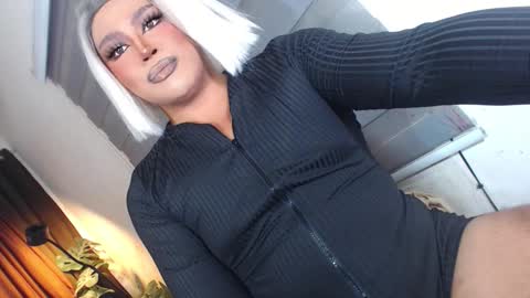 Samantha online show from 12/17/25, 12:55