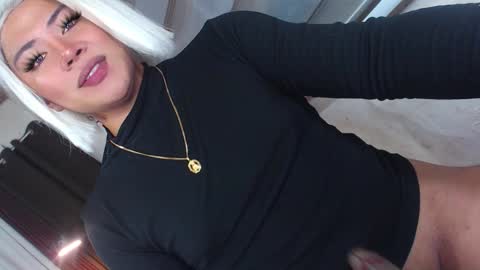 Samantha online show from 02/18/26, 01:45