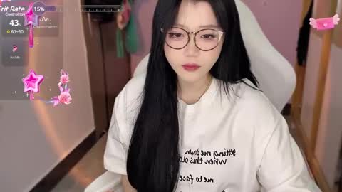 gorgeous girl33 online show from 12/08/24, 08:15