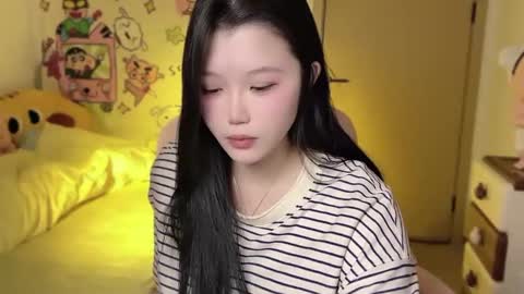 gorgeous girl33 online show from 10/05/25, 08:18