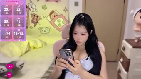 gorgeous girl33 online show from 11/03/25, 09:16