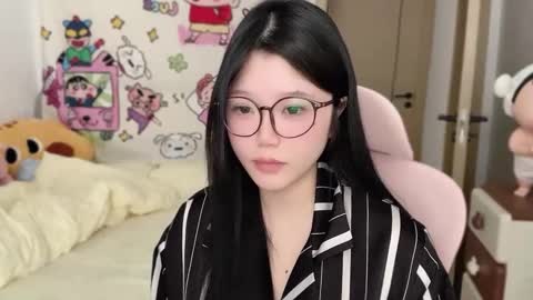 gorgeous girl33 online show from 11/15/25, 02:20