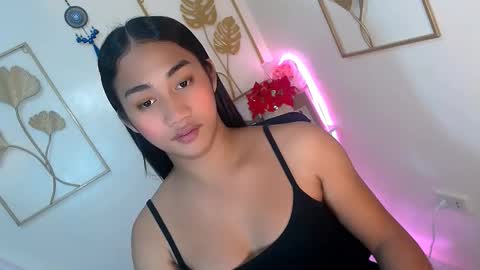 gorgeous_nicole online show from 11/22/25, 12:37
