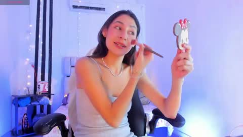 Snapshot of gorgeous_t chatting on 05/28/26, 07:44 i am Jessi I love animals and drawing I hope to get along with everyone. XOXO online show from 05/28/26, 07:44