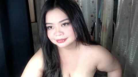 Snapshot of gorgeuos_mae chatting on 10/10/25, 04:50 MAE online show from 10/10/25, 04:50