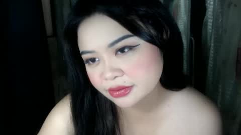 Snapshot of gorgeuos_mae chatting on 10/24/25, 04:47 MAE online show from 10/24/25, 04:47