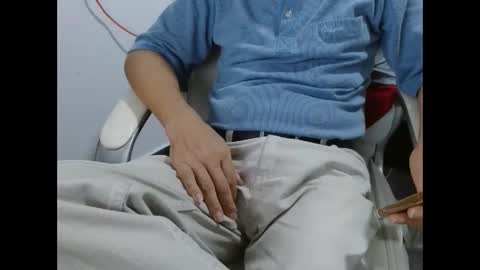 Snapshot of goten7 chatting on 10/28/25, 06:54 Andres online show from 10/28/25, 06:54