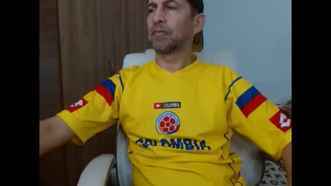 Snapshot of goten7 chatting on 05/15/26, 10:33 Andres online show from 05/15/26, 10:33