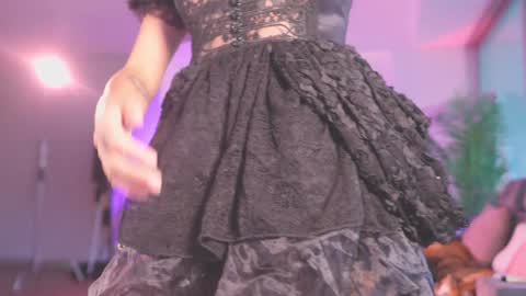 sophie  Special celebration a the beach 300k followers 3011 and 0112   online show from 11/13/25, 08:19