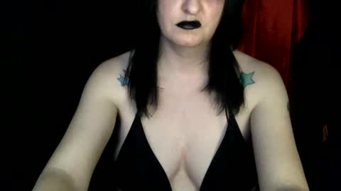 Snapshot of goth_kitten_uwu chatting on 12/30/24, 02:53 Kitten online show from 12/30/24, 02:53