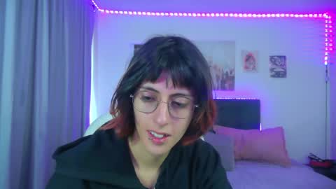 Snapshot of goth_minerva chatting on 05/15/26, 01:51 goth_minerva online show from 05/15/26, 01:51