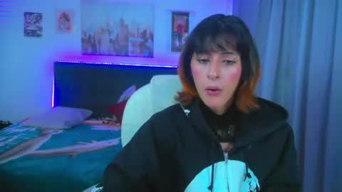 Snapshot of goth_minerva chatting on 07/07/26, 02:43 goth_minerva online show from 07/07/26, 02:43