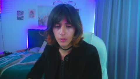 Snapshot of goth_minerva chatting on 07/12/26, 01:24 goth_minerva online show from 07/12/26, 01:24