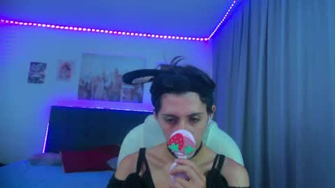 Snapshot of goth_minerva chatting on 07/18/26, 01:37 goth_minerva online show from 07/18/26, 01:37