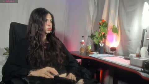 Snapshot of goth_ru chatting on 07/12/26, 01:40 Russ online show from 07/12/26, 01:40
