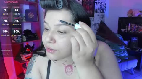 Snapshot of goth_stein chatting on 10/07/25, 03:47 Engel   Please help me to reach 50 thumbs up online show from 10/07/25, 03:47