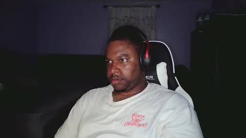 Snapshot of gothboi_97 chatting on 09/29/25, 01:22 Dan aka. Gothboi Wonder online show from 09/29/25, 01:22