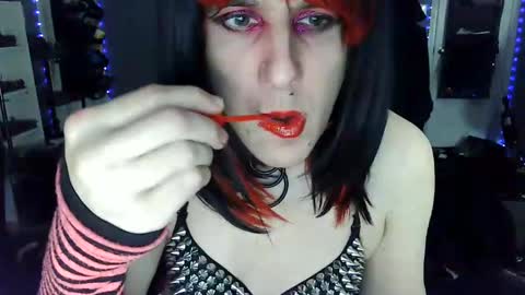 Victoriana online show from 12/30/24, 05:13