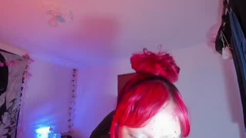 Snapshot of gothic9goddes chatting on 06/11/26, 01:27 GG online show from 06/11/26, 01:27