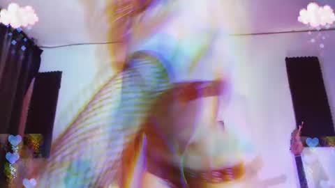        online show from 06/12/26, 06:23