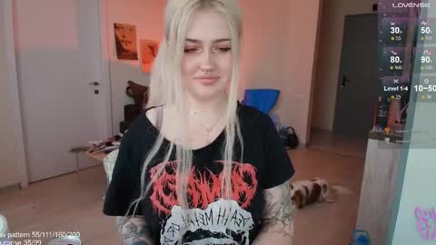 traumfrau Kira angel face devil eyes I SELL A LOT VIDEO IN GALLERY online show from 04/11/26, 11:25