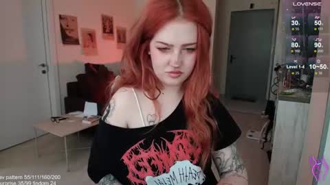 Snapshot of gothkittys chatting on 06/17/26, 10:17 traumfrau Kira angel face devil eyes I SELL A LOT VIDEO IN GALLERY online show from 06/17/26, 10:17