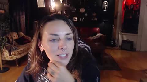 Hezra online show from 09/26/25, 12:25