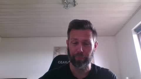 Snapshot of gottalop chatting on 09/19/25, 11:11 gottalop online show from 09/19/25, 11:11